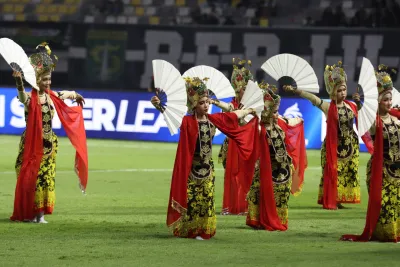 Stadion Gelora Bung Tomo Jadi Panggung Pembukaan BRI Super League 2025/2026, Padukan Unsur Modern dan Budaya Tradisional