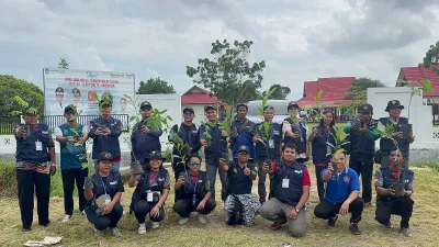 Karang Taruna Kalteng Tanam 1.000 Pohon dan Bagikan 1.000 Paket Sembako Murah di BBKT 2025